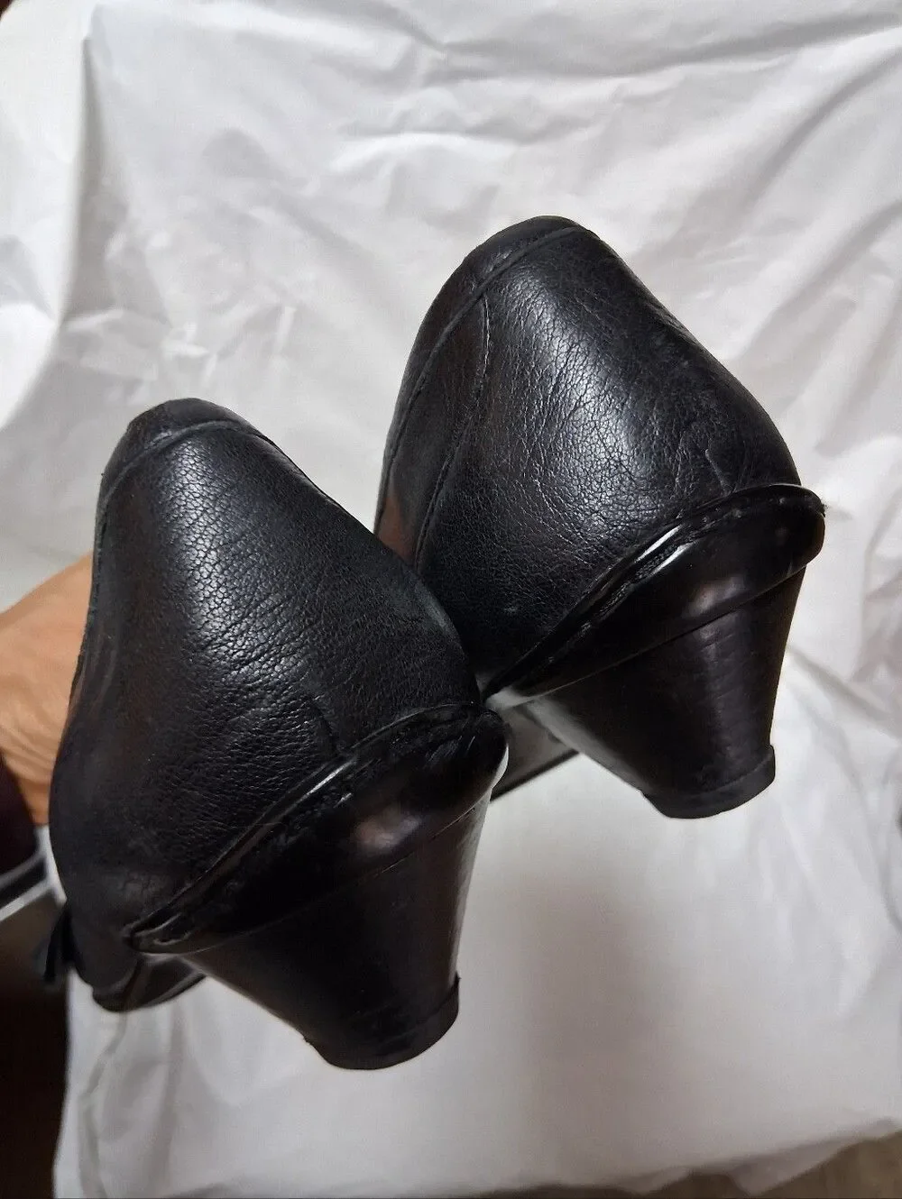 Sofft Black Loafer Style W/ Small Heel Size 9.5 Preowned
